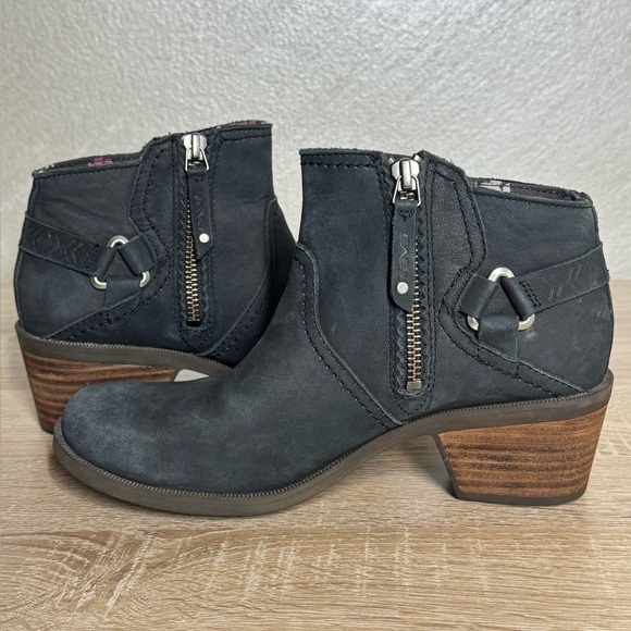 Teva Foxy Women 6.5 Black Nubuck Leather Ankle Boots - Picture 6 of 13